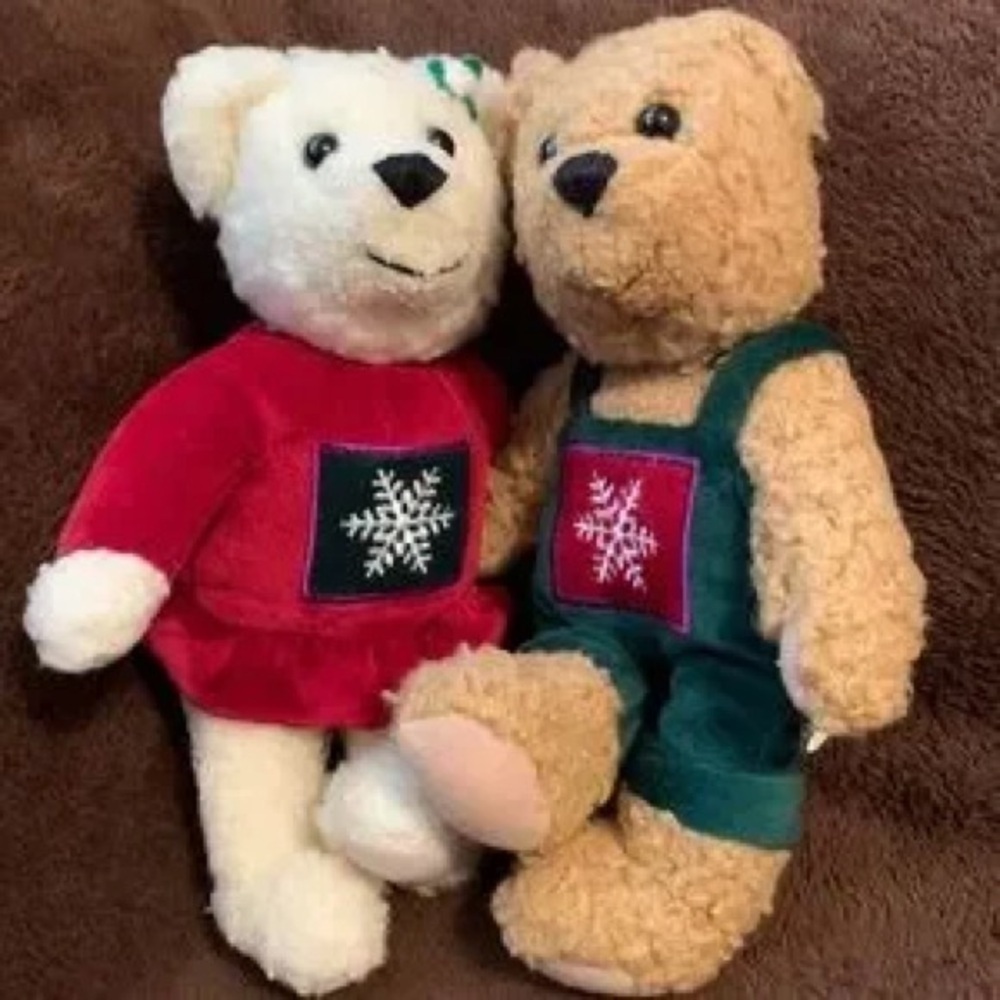 Vintage Hallmark Christmas Kissing Bears